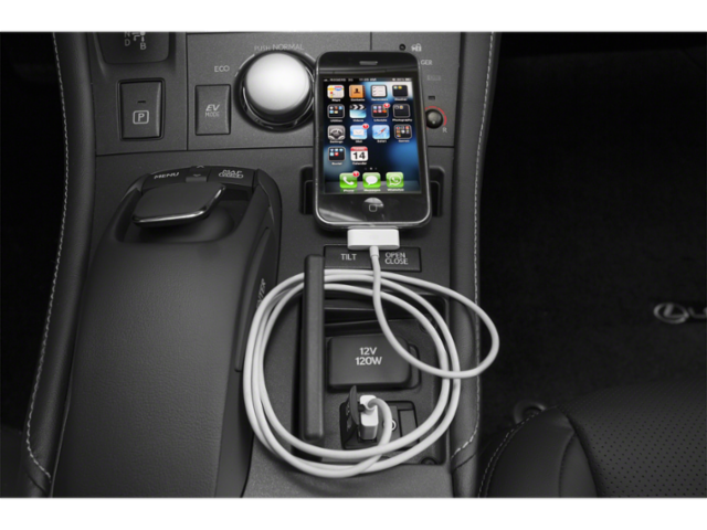 2013 Lexus CT 200h Navigation System & Power moonroof