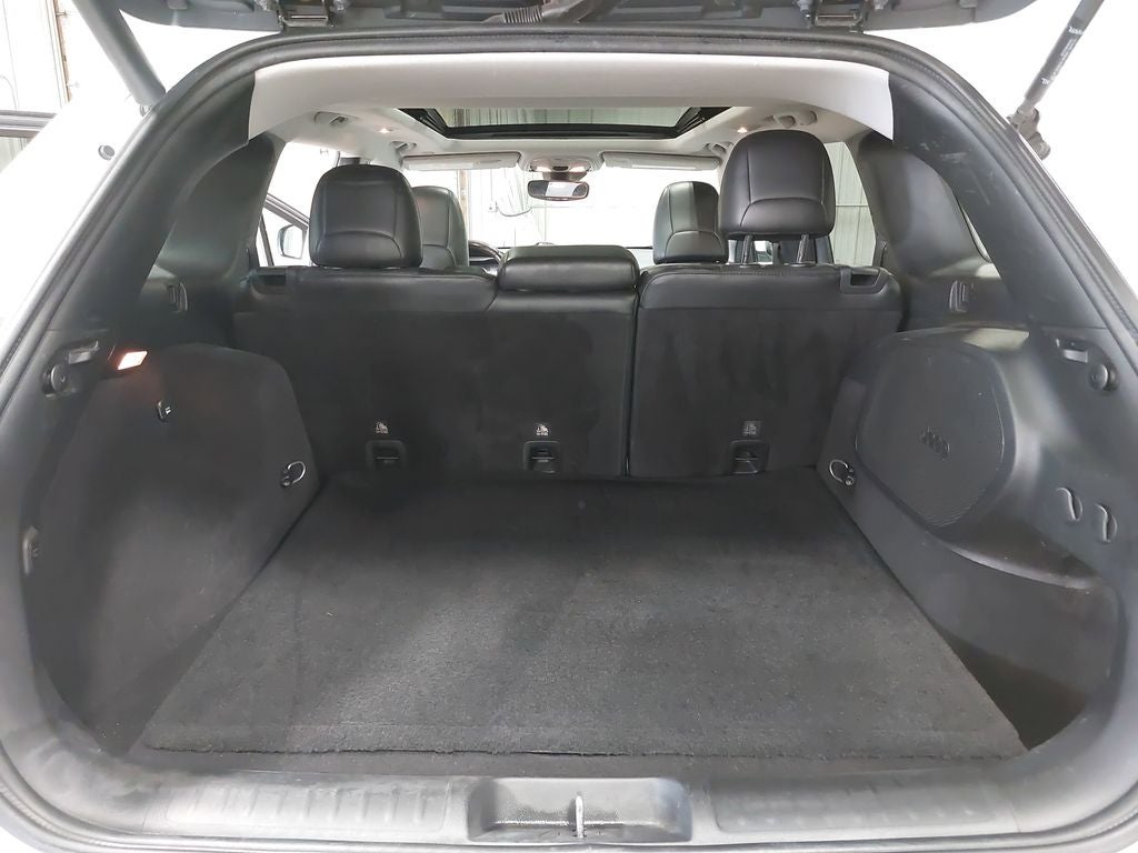 2019 Jeep Cherokee Overland