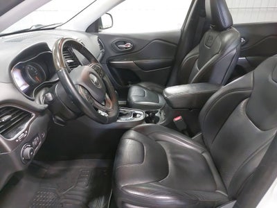 2019 Jeep Cherokee Overland