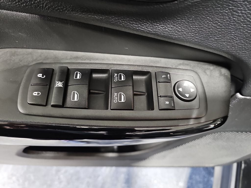 2023 Jeep Cherokee Altitude