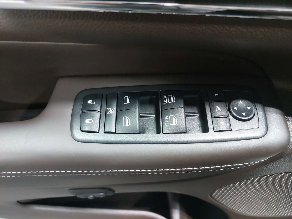 2019 Jeep Grand Cherokee Overland