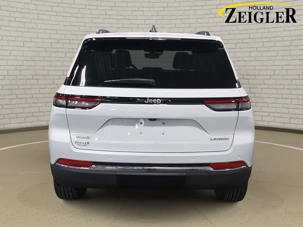 2023 Jeep Grand Cherokee Laredo