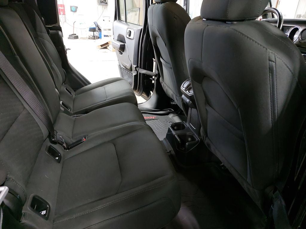 2020 Jeep Gladiator Sport