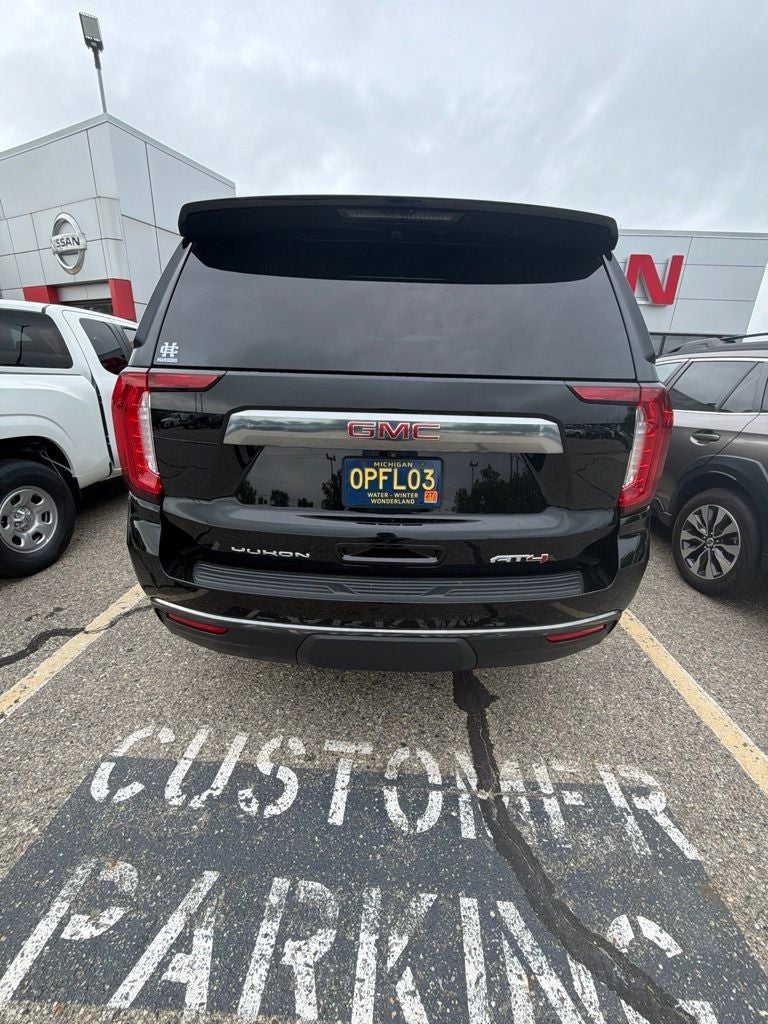 2021 GMC Yukon XL AT4