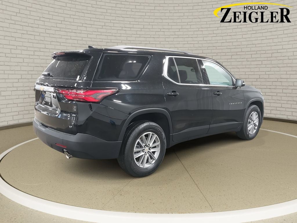 2022 Chevrolet Traverse LT Leather