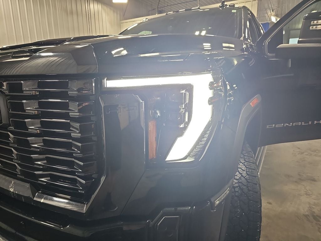 2024 GMC Sierra 3500HD Denali Ultimate