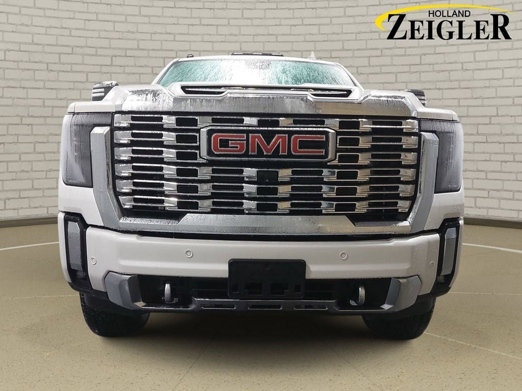 2025 GMC Sierra 2500HD Denali