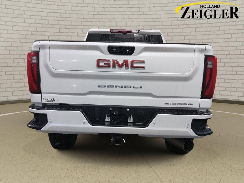 2025 GMC Sierra 2500HD Denali