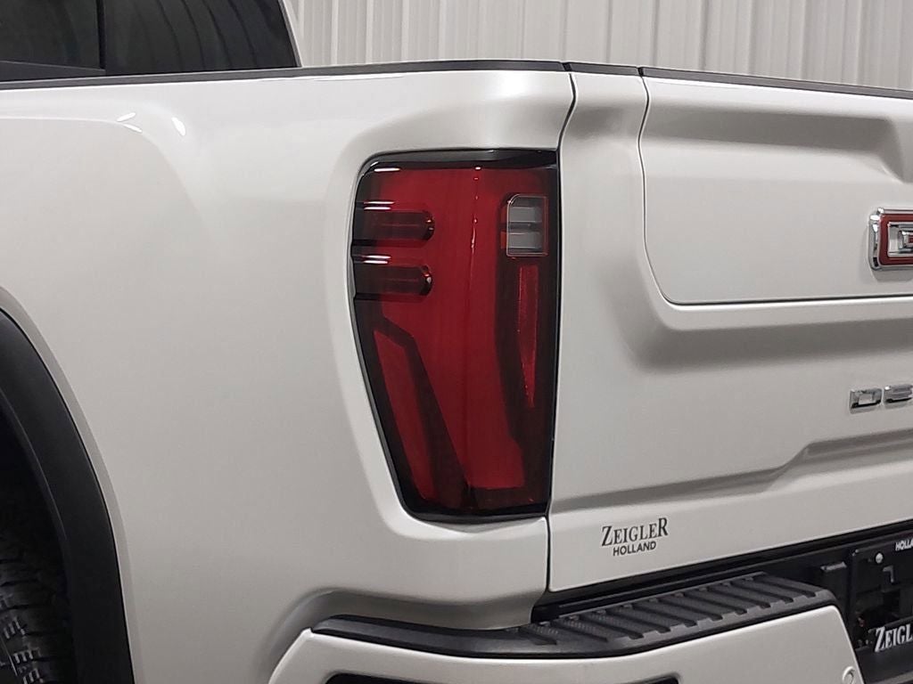 2025 GMC Sierra 2500HD Denali
