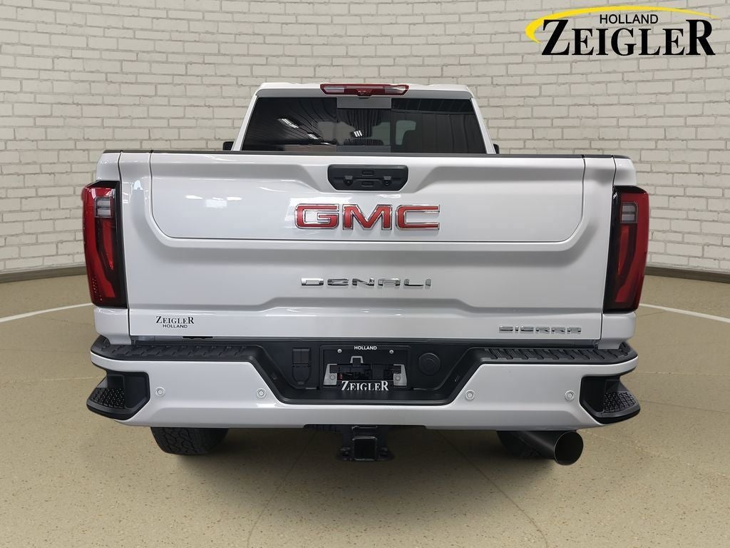2025 GMC Sierra 2500HD Denali