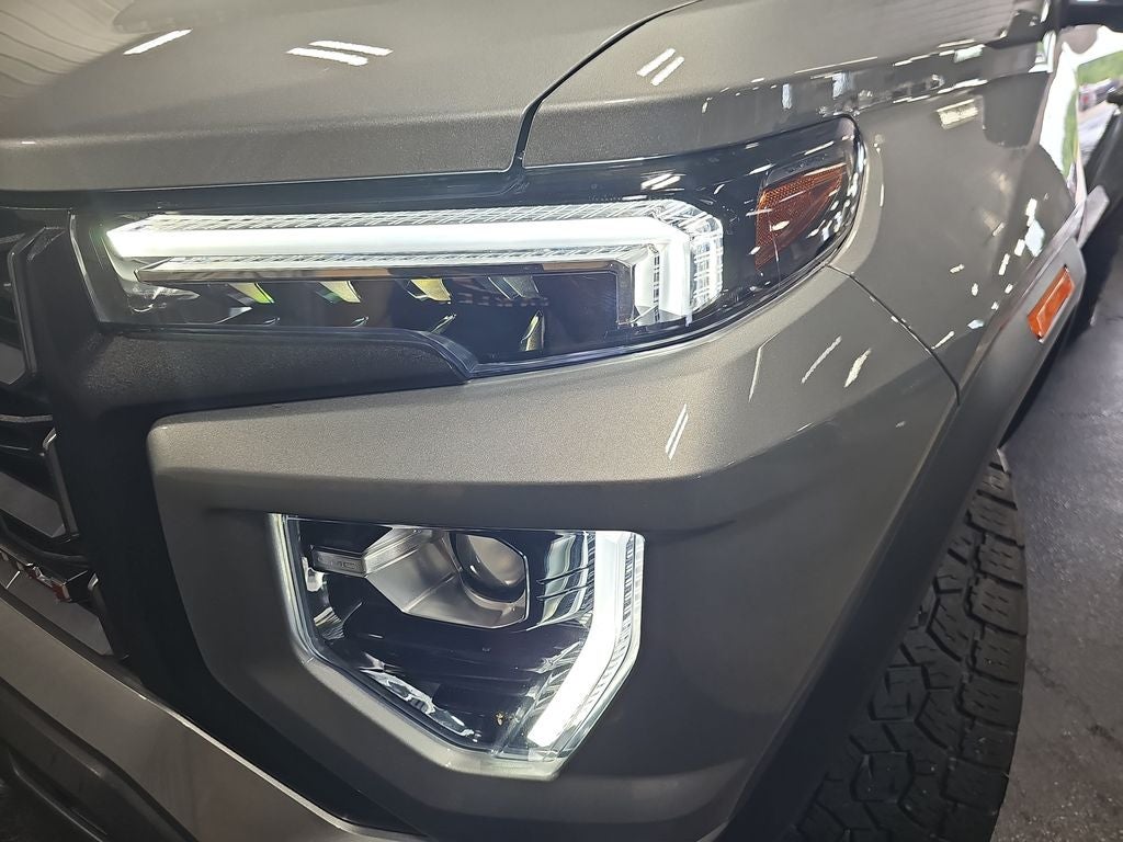 2024 GMC Canyon AT4