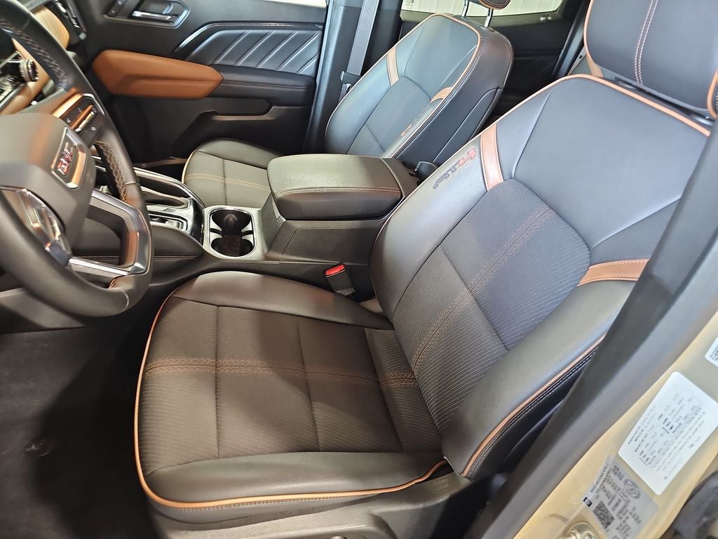 2024 GMC Canyon AT4