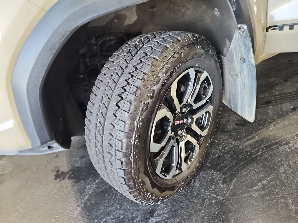 2024 GMC Canyon AT4