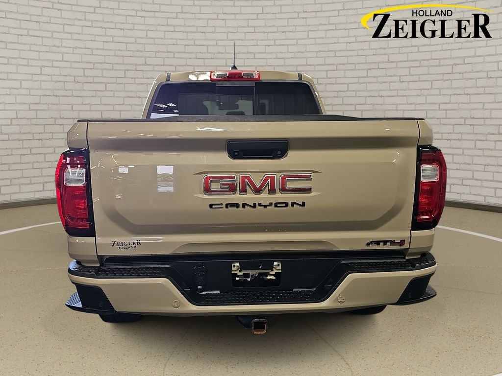 2024 GMC Canyon AT4