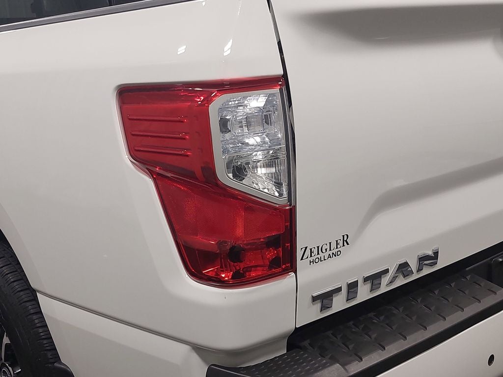 2024 Nissan Titan SV