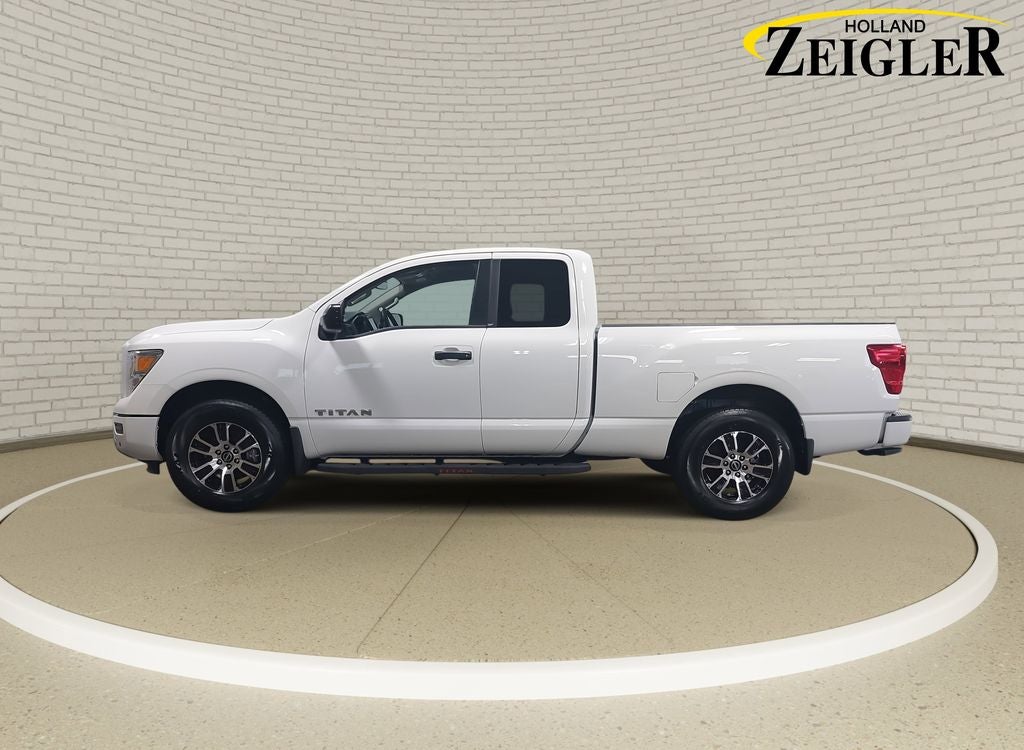2024 Nissan Titan SV