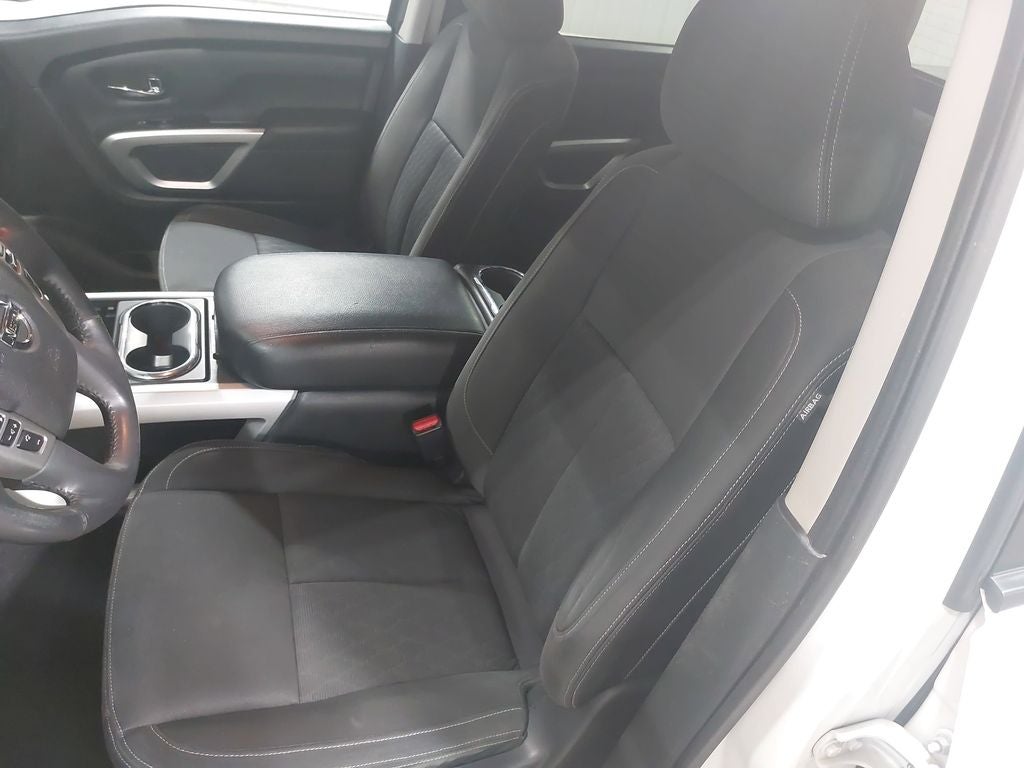 2017 Nissan Titan XD SV
