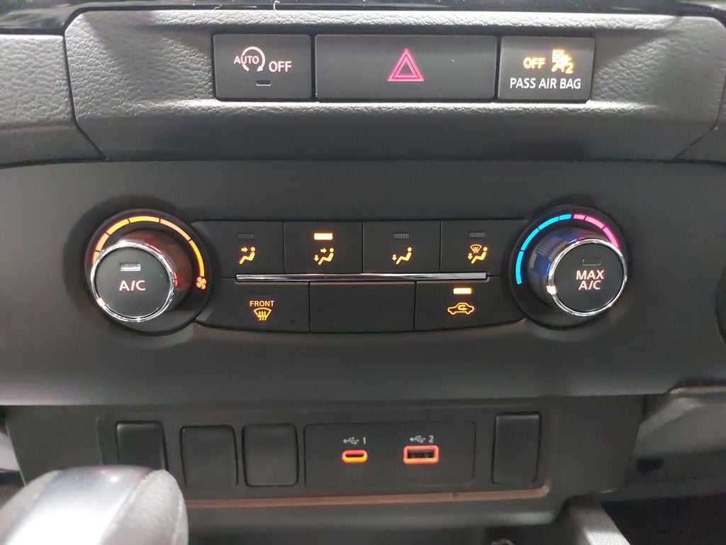 2024 Nissan Frontier SV