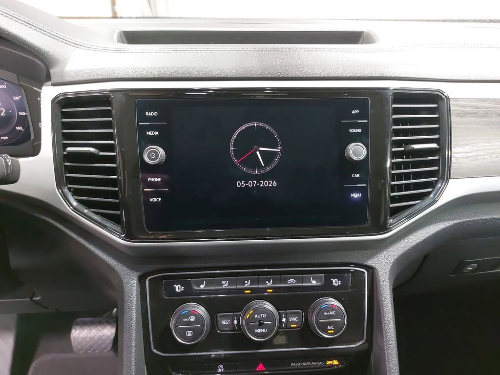 2022 Volkswagen Atlas 3.6L V6 SE w/Technology