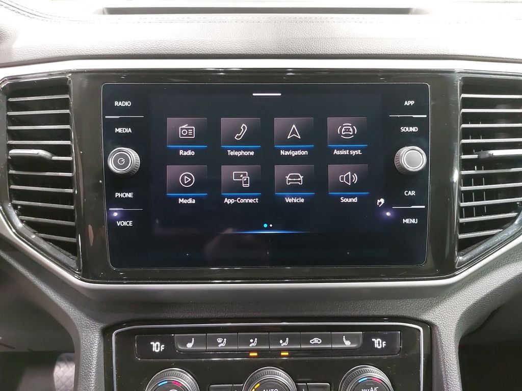 2022 Volkswagen Atlas 3.6L V6 SE w/Technology