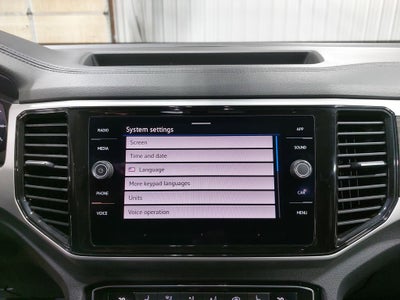 2022 Volkswagen Atlas 3.6L V6 SE w/Technology