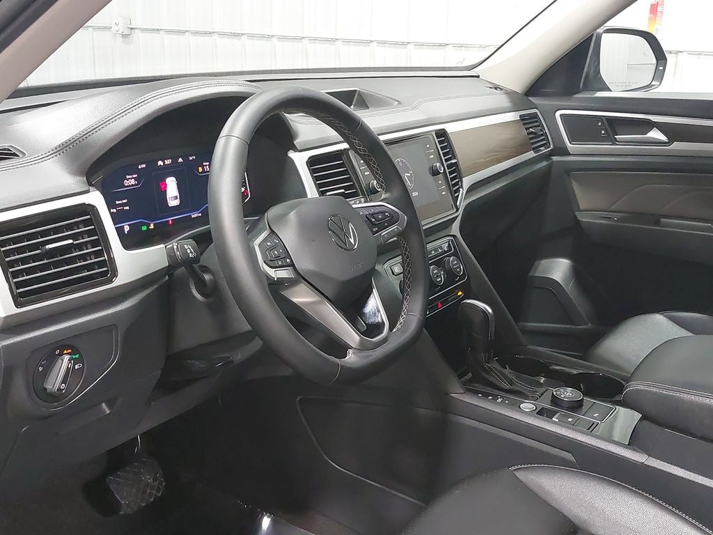 2022 Volkswagen Atlas 3.6L V6 SE w/Technology