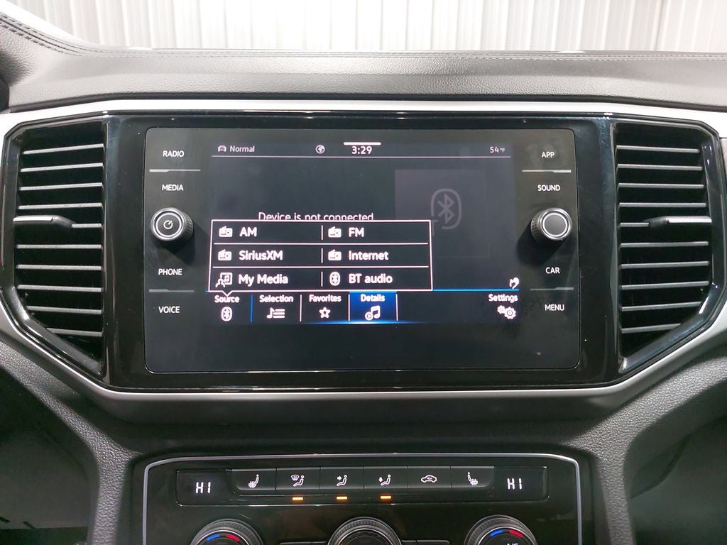 2022 Volkswagen Atlas 3.6L V6 SE w/Technology