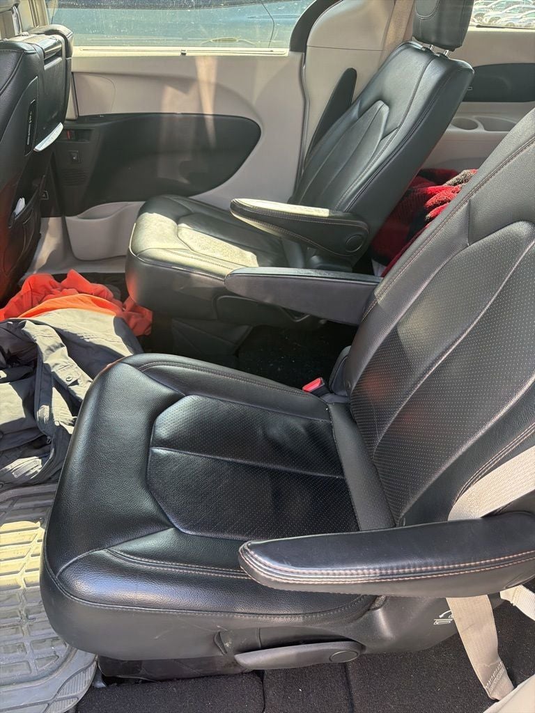 2017 Chrysler Pacifica Touring L Plus