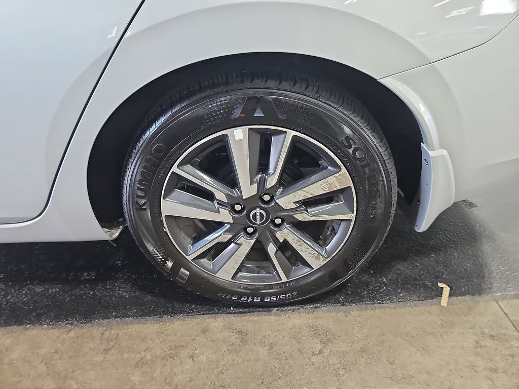 2025 Nissan Versa 1.6 SV