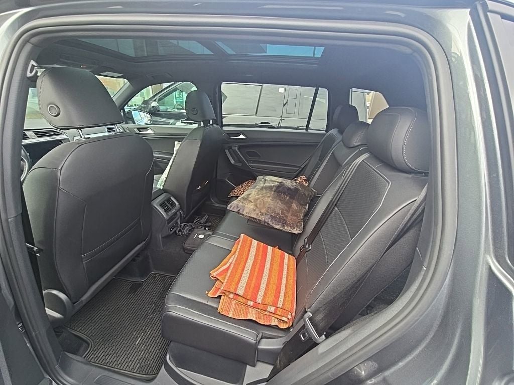 2020 Volkswagen Tiguan 2.0T SE R-Line Black 4Motion