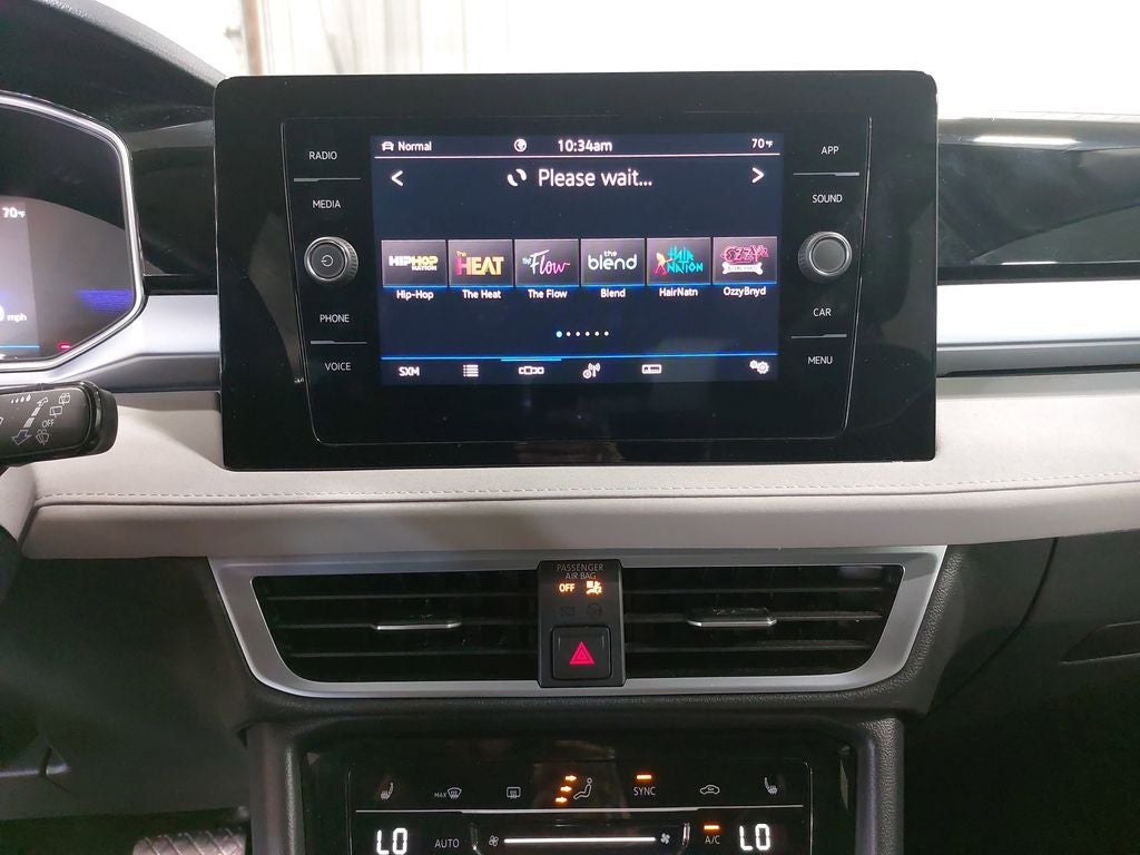 2025 Volkswagen Taos 1.5T SE