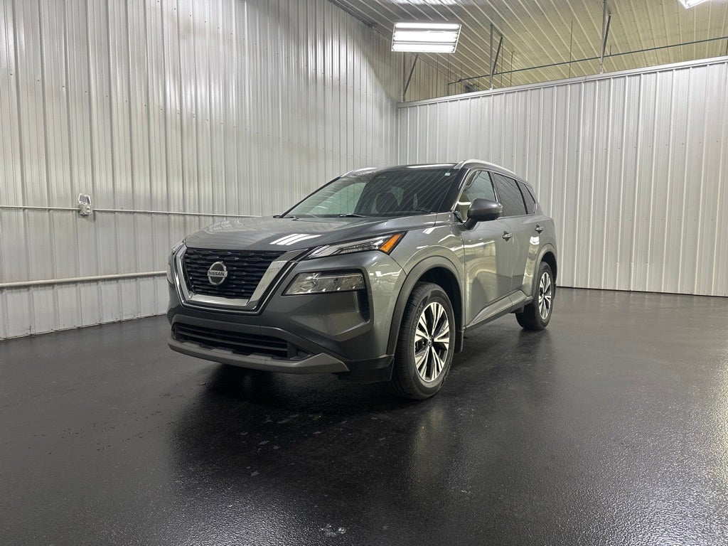 2021 Nissan Rogue SV PREMIUM PACKAGE WITH MOONROOF &amp; LEATHER SEATS
