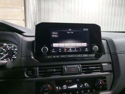 2025 Nissan Pathfinder S