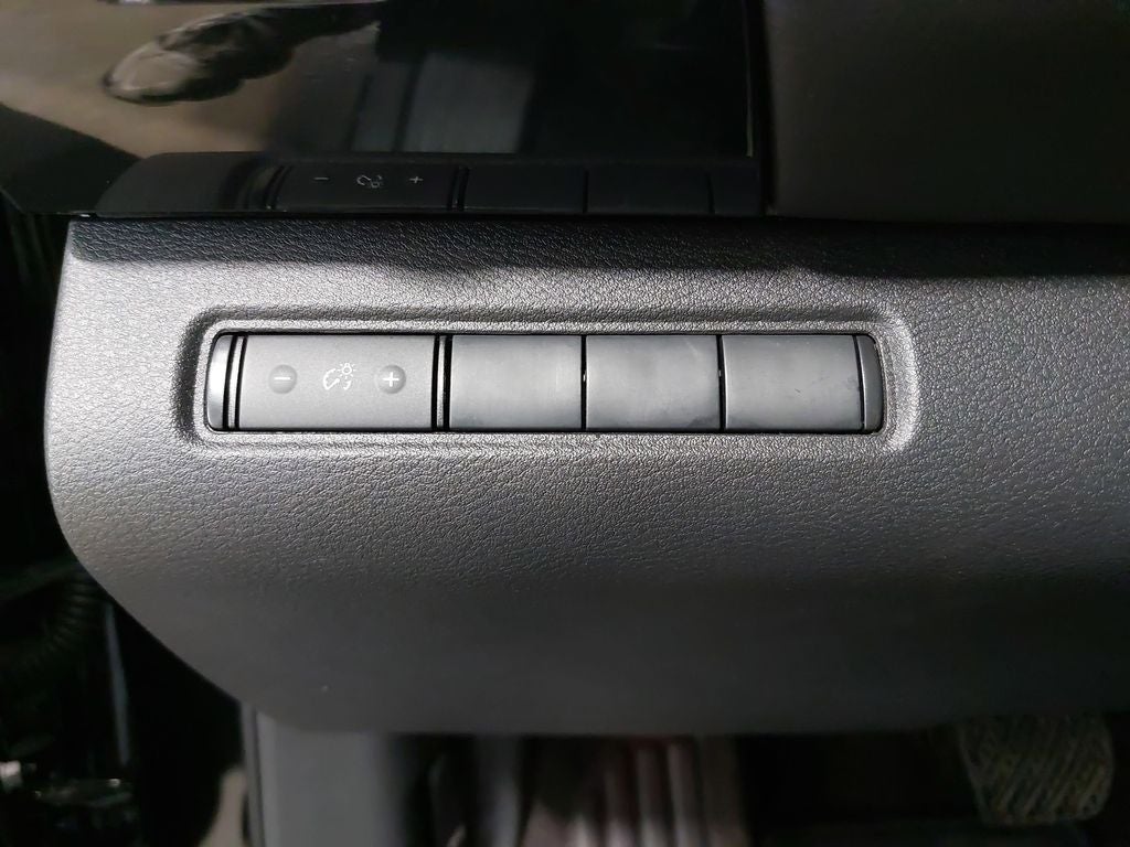 2025 Nissan Pathfinder S