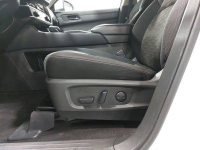 2023 Nissan Pathfinder SV