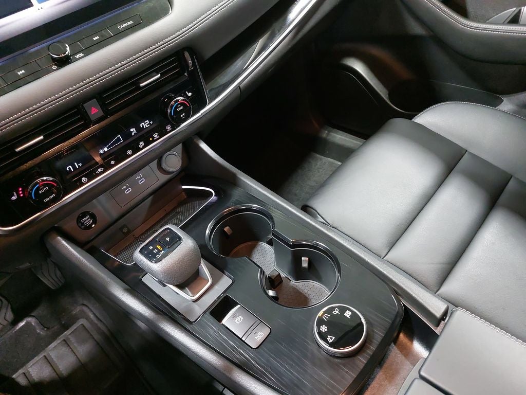 2025 Nissan Rogue SL