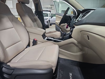 2016 Hyundai Tucson SE