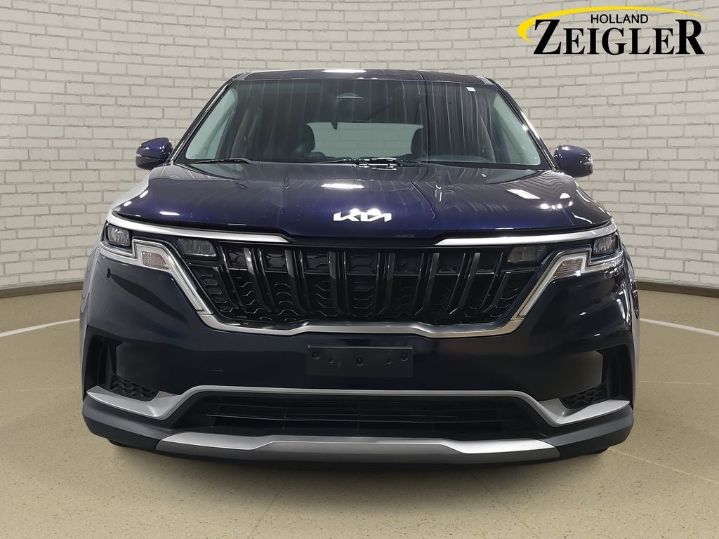 2023 Kia Carnival LX