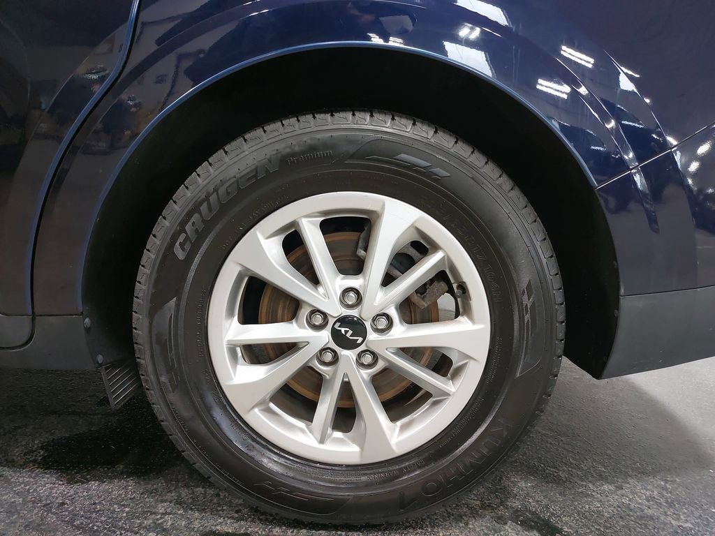 2023 Kia Carnival LX