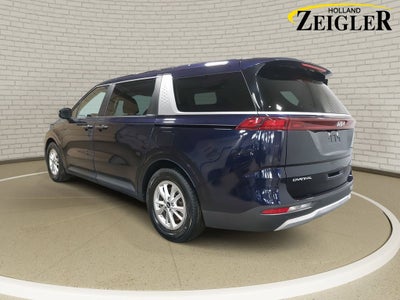 2023 Kia Carnival LX