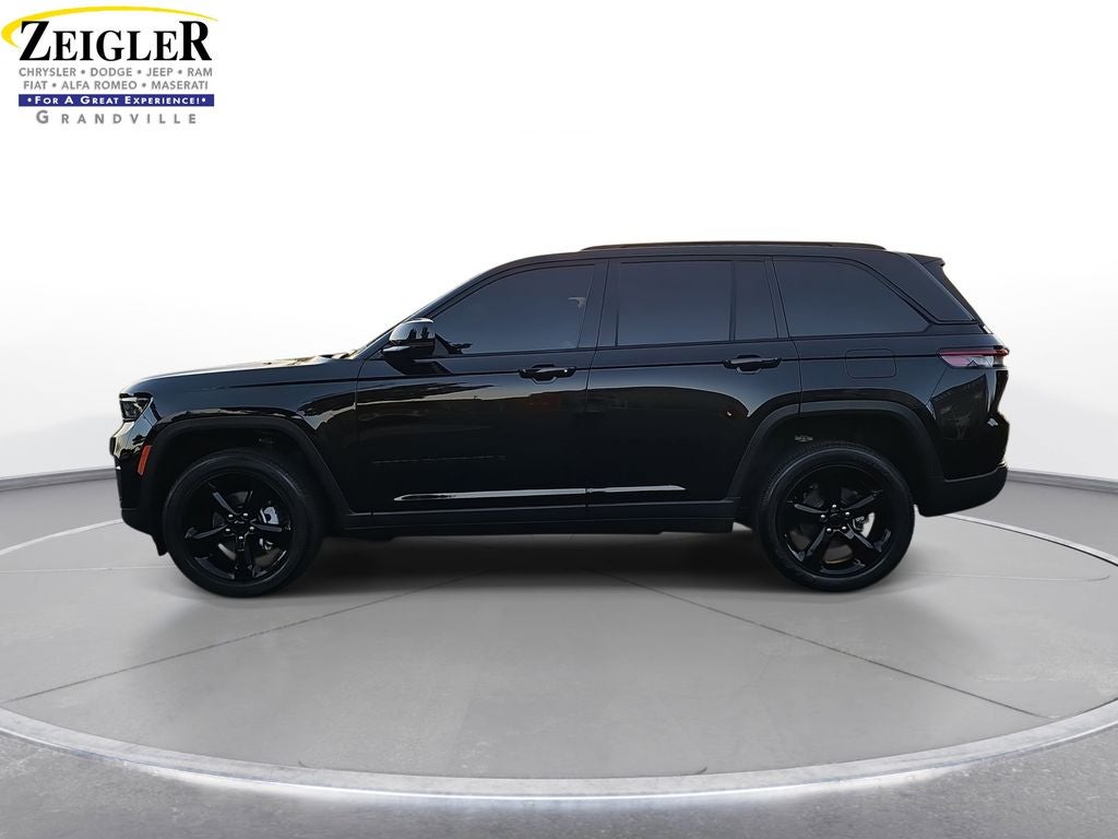 2022 Jeep Grand Cherokee Altitude