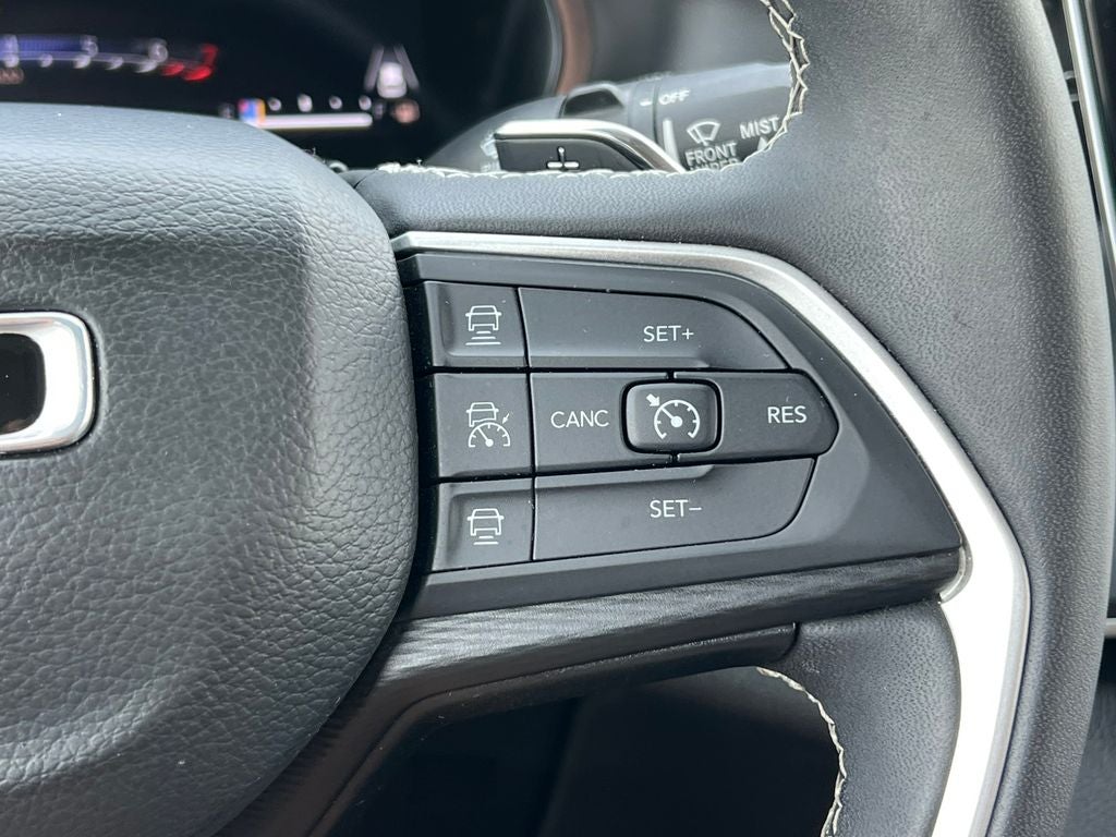 2023 Jeep Grand Cherokee Laredo
