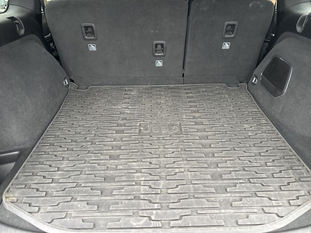 2022 Jeep Grand Cherokee Overland