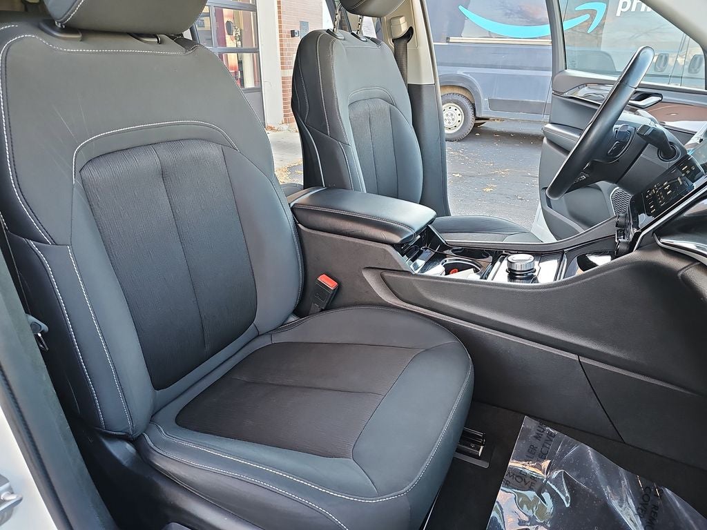 2022 Jeep Grand Cherokee L Laredo