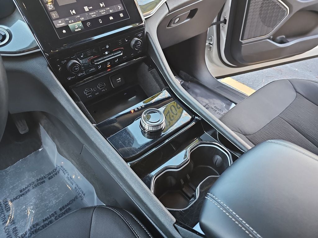 2022 Jeep Grand Cherokee L Laredo