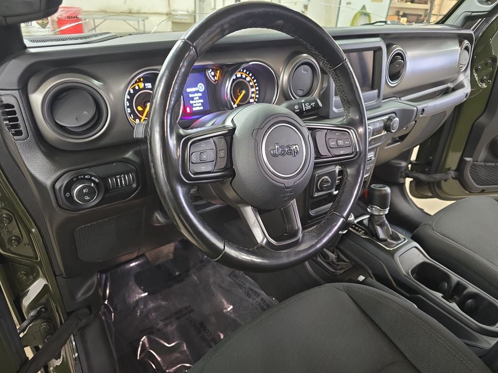 2022 Jeep Gladiator Sport