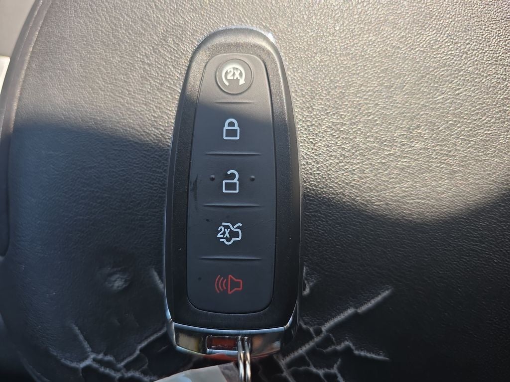 2015 Ford Taurus SEL