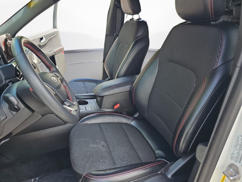 2024 Ford Escape Hybrid ST-Line Select