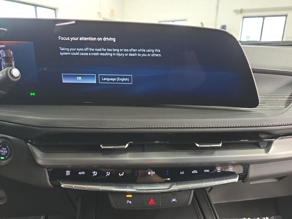 2025 Cadillac XT4 Premium Luxury