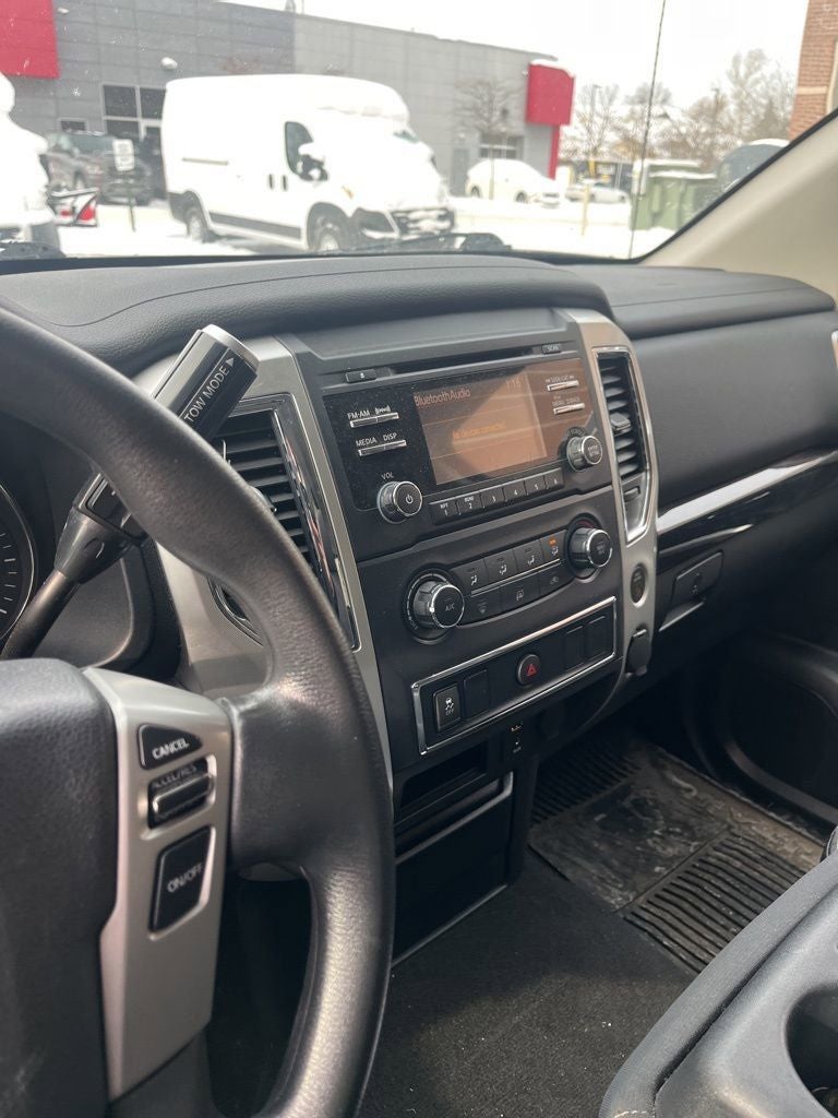 2018 Nissan Titan SV